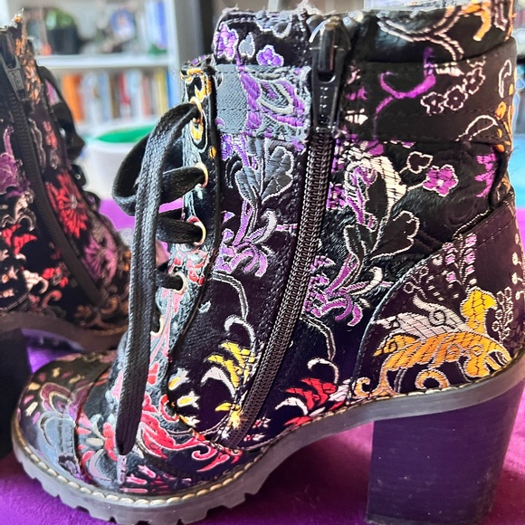 Diba black floral boots - Picture 6 of 9